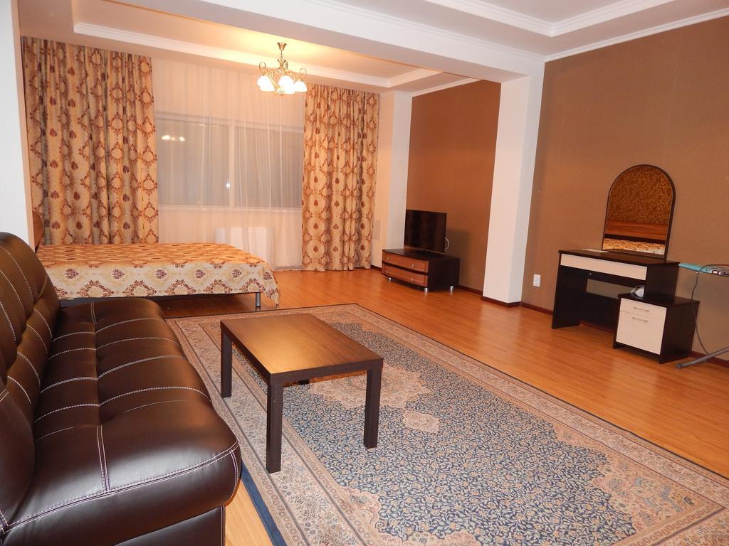 Hotel Sky House Astana Zimmer foto